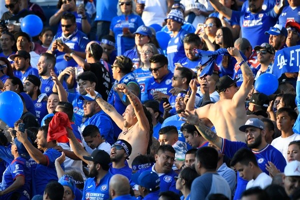 Afición de Cruz Azul presente frente a Los Angeles Galaxy por semifinales de la Leagues Cup.