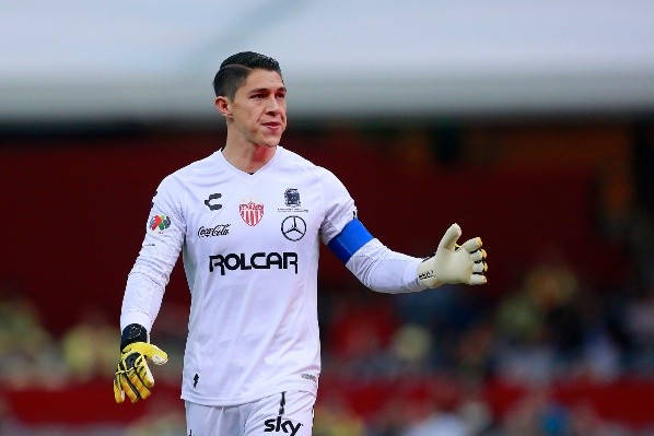 González llega a competirle el puesto a Cárdenas. (Foto: Jam Media)