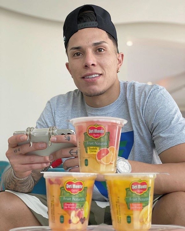 Salcedo posa con su reloj en una de sus últimas publicaciones (Foto: Instagram de Carlos Salcedo)