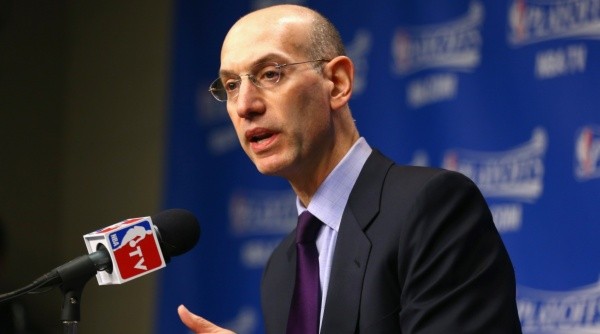 Adam Silver, el responsable de la vuelta de la NBA (Foto: Getty)