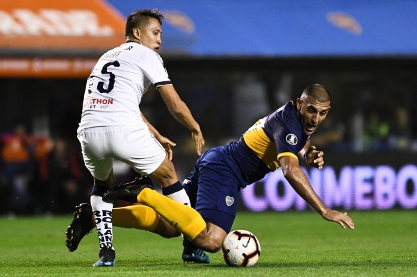 Guerra en acción en un encuentro de Copa Libertadores ante Boca (Foto: Getty)