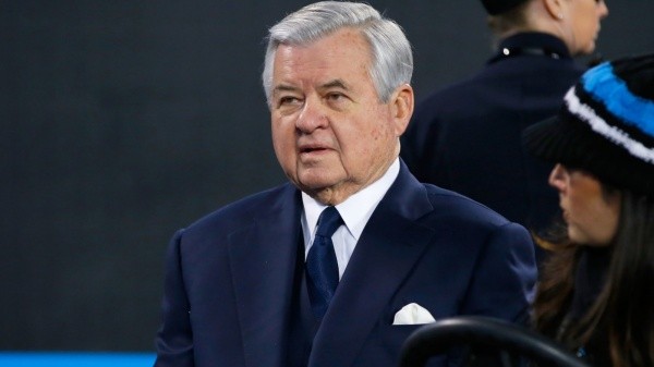 Jerry Richardson, antiguo dueño de Carolina Panthers (Foto: Getty)