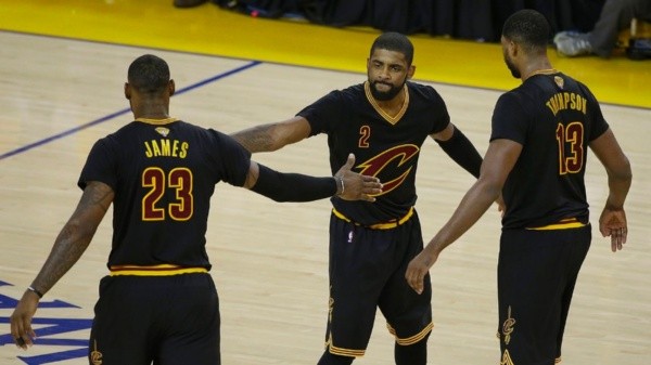 Irving y James en sus días de gloria con los Cavaliers (Foto: Getty)