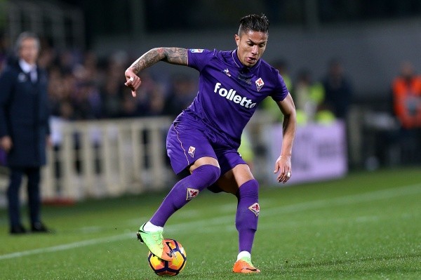 Salcedo podría volver al futbol europeo, donde años atrás vistió la playera de la Fiorentina.