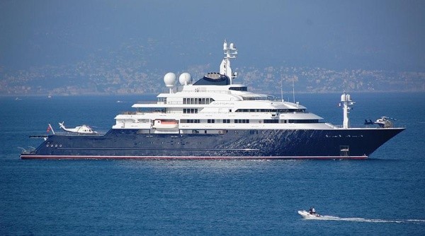 25 Celebrities And Their Stunning Yachts