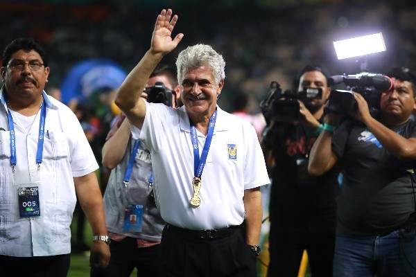 Tuca festeja el título del Clausura 2019 (Getty Images)