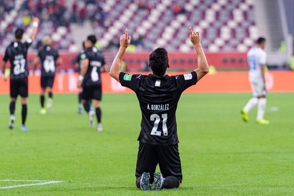 Poncho González celebran un gol en el Mundial de Clubes (Getty)