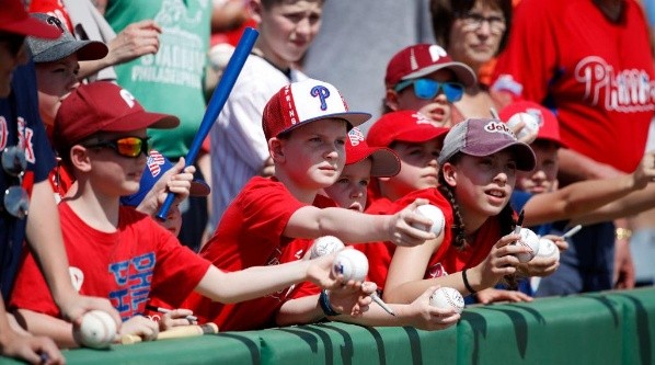 Top 25 MLB teams with most fans