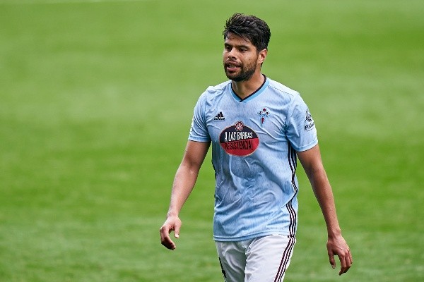Nestor Araujo en pleno partido (Getty Images)