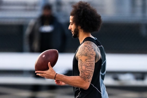 Colin Kapernick en prácticas individuales
