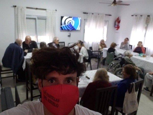 Una imagen de Vella en su nuevo trabajo. (Foto: Olé)