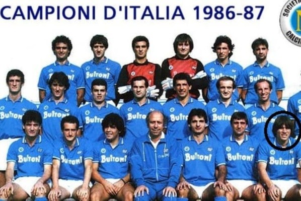 Pietro Puzone en el plantel de Napoli de 1986/1987.