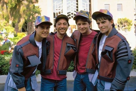 &quot;Marty McFly&quot; con sus tres dobles (Films Hollywood)