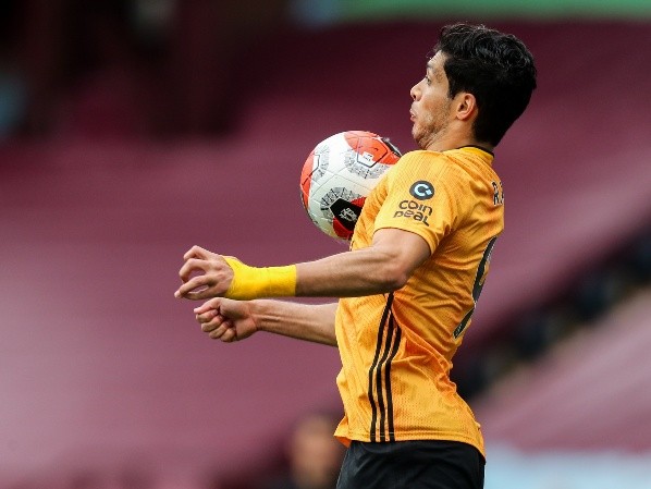 Raúl Jiménez feliz por la tercera victoria al hilo. (Getty)