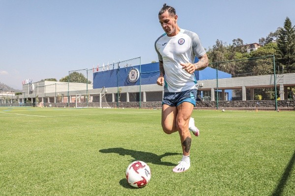 Milton Caraglio. Foto: Cruz Azul FC
