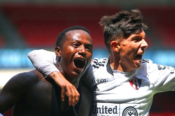 Atlas confirmó dos casos de COVID-19. (Jam Media)