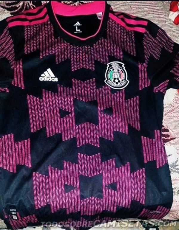 A los fanáticos no le gustó el nuevo jersey del Tri. (Twitter)