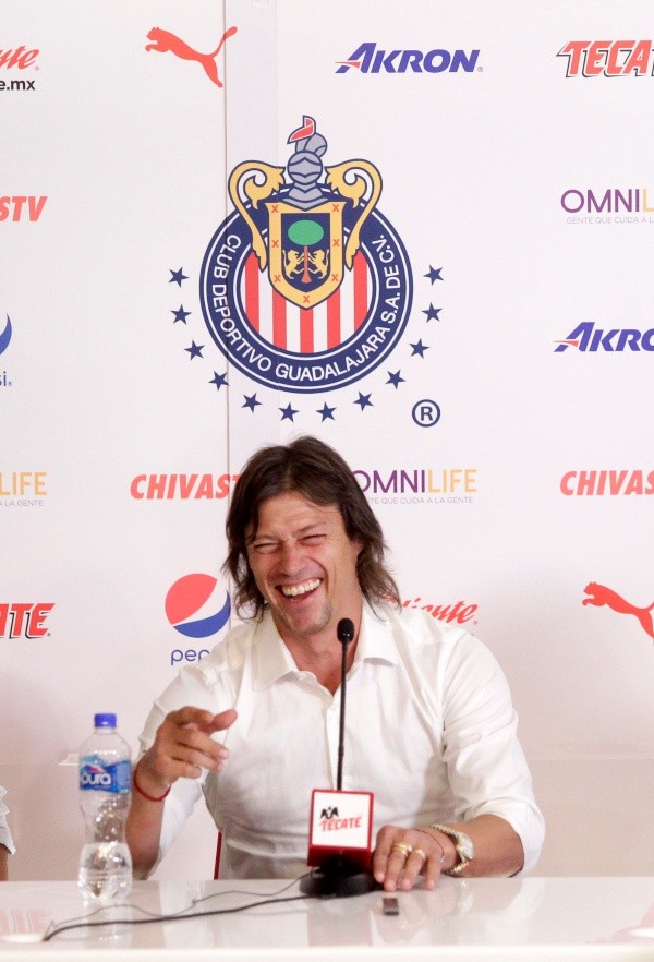 Matías Almeyda es amado en Guadalajara (Jam Media).
