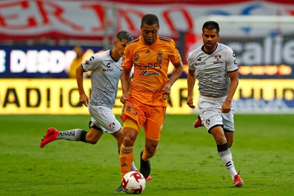 Rafael Carioca vs. Atlas (Getty Images)
