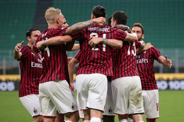 Zlatan festejando junto a su compañeros. (Getty)