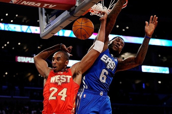 Kobe y LeBron jugando en un All Star Game (Getty)