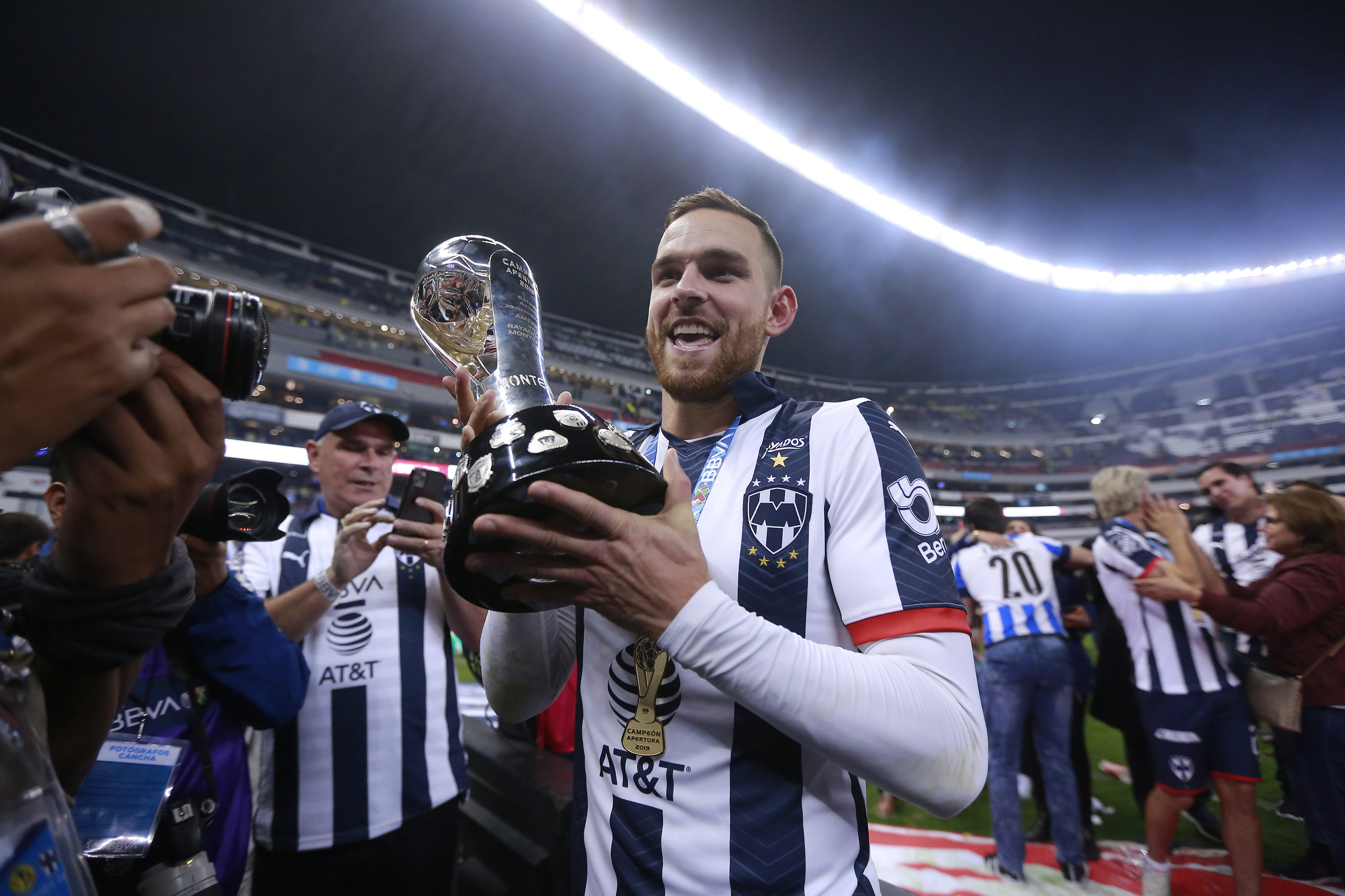 Janssen campeón en el Azteca (Getty Images)