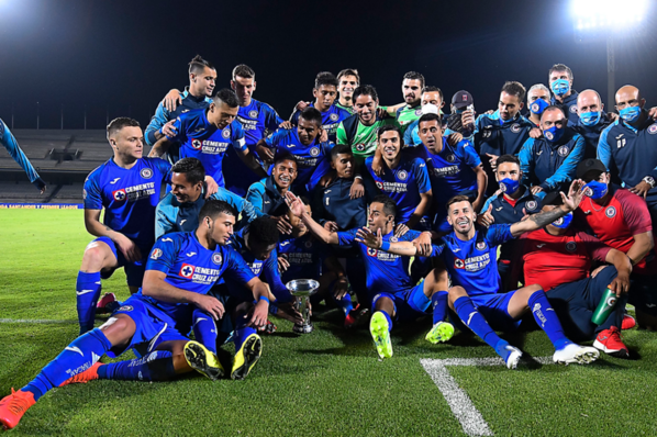 Cruz Azul se quedó con el trofeo de la Copa por México. (Cruz Azul / Imago)