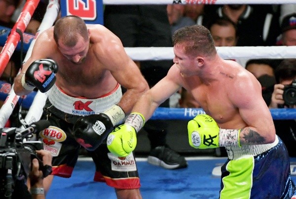 Canelo Álvarez, en su pelea ante Kovalev (Getty)
