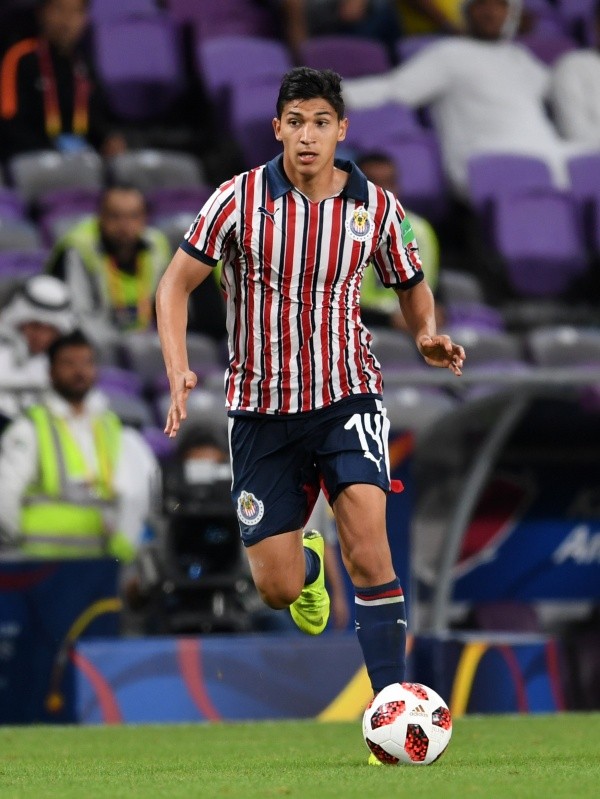 Ángel Zaldívar tendrá la difícil tarea de pelear el puesto con Macías (Getty Images)