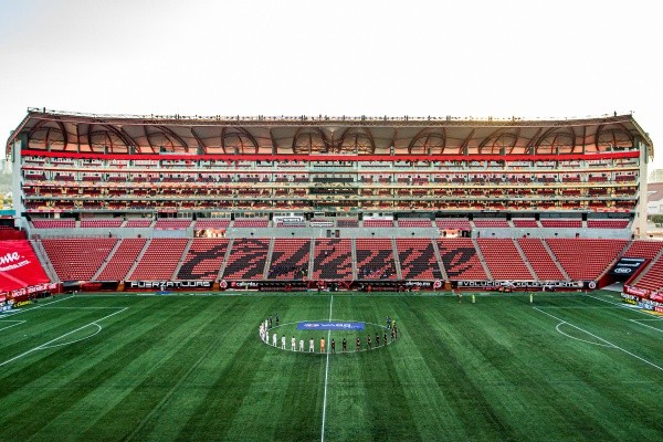 Así recibió a los equipos el estadio Caliente (Getty Images)