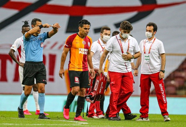 Falcao no termino jugando con Galatasaray por una lesion
