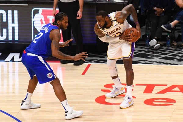 Kawhi Leonard y LeBron James 