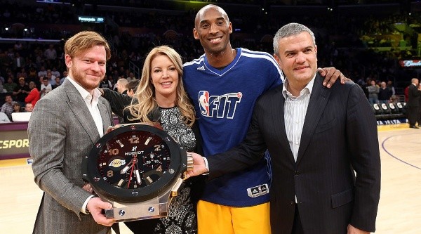 The Lakers are mostly owned by the Buss family. (Getty)