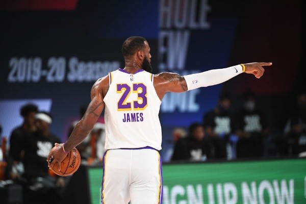 LeBron James, estrella de los Lakers (Getty Images)