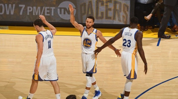 The Warriors broke the record for most regular-season wins. (Getty)