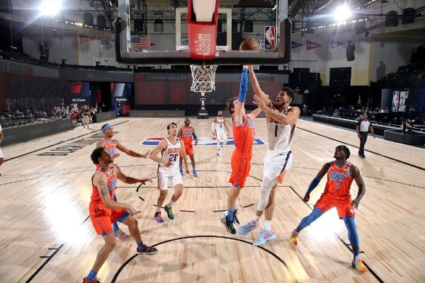 Booker sigue siendo figura en los Suns (Getty)