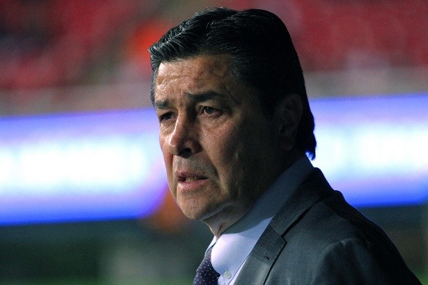 Tena fue cesado de Chivas tras la derrota ante Puebla en la jornada 3. (Jam Media)