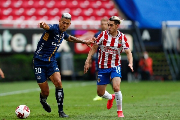 Chivas y San Luis no se sacan ventajas al mediotiempo (Getty Images)