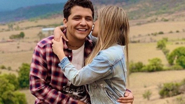 Christian Nodal y María Fernanda Guzmán