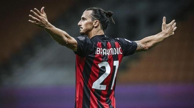 Ibrahimovic acertou sua permanencia no Milan nesta quinta-feira (27).Foto: Divulgação