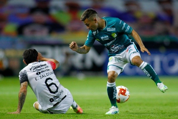 Edgar Zaldívar, momentos antes de lesionarse ante León (Getty Images)