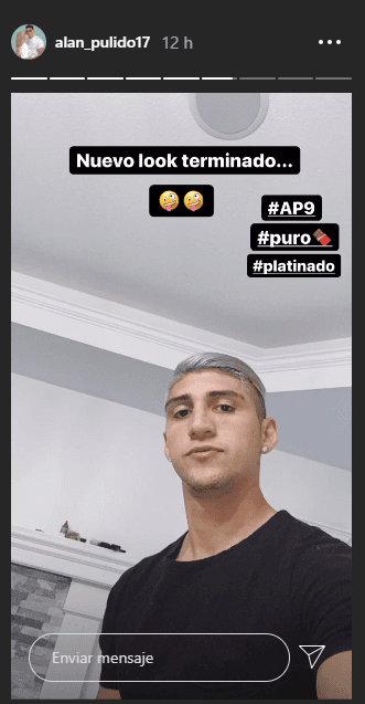 Alan Pulido y su nuevo look.