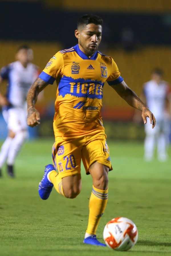 Javier Aquino Tigres