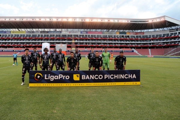 A equipe equatoriana ocupa o segundo lugar no torneio nacional - (Foto: Getty Images)