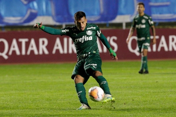 Gabriel Menino em campo pelo Palmeiras. (Foto: Getty Images)