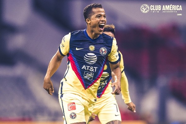 Gio dos Santos celebra el 1-0 ante Chivas (Club América)