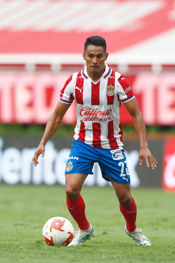 José Juan Vázquez pensó en irse de Chivas (Getty Images)