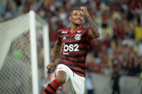 Vitinho, do Fla, vira alvo do mercado. Foto: Alexandre Vidal / Flamengo/Divulgação