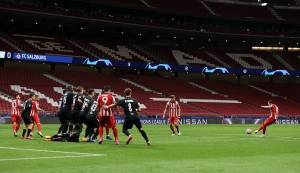 HH desperdició un buen tiro libre cerca del área rival (Getty Images)