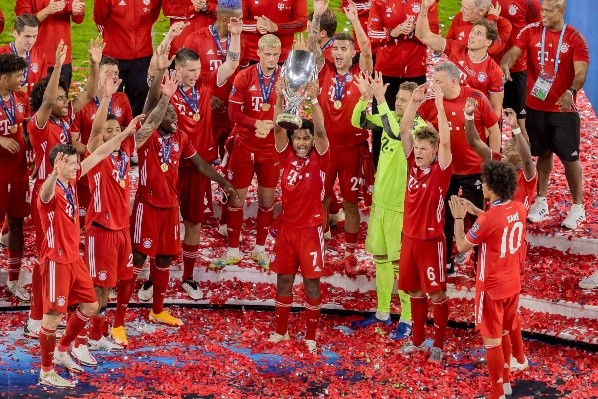 Con un año en el cargo, Flick batió récords y logró 5 copas en corto tiempo.     Fuente: Getty Images